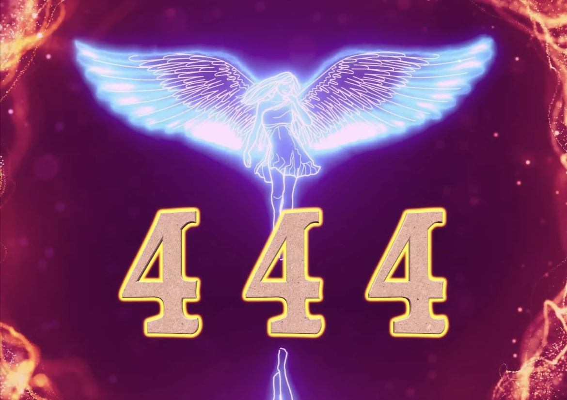 Почему вы часто видите число 444 на часах