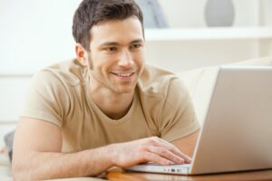 Чи варто ставити хлопцю незручні питання під час побачення?